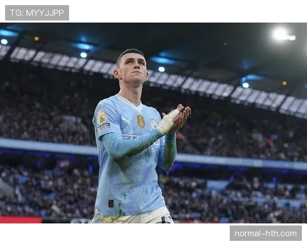 福登凭借出色的无球跑动与接球能力再度成为曼城进攻关键